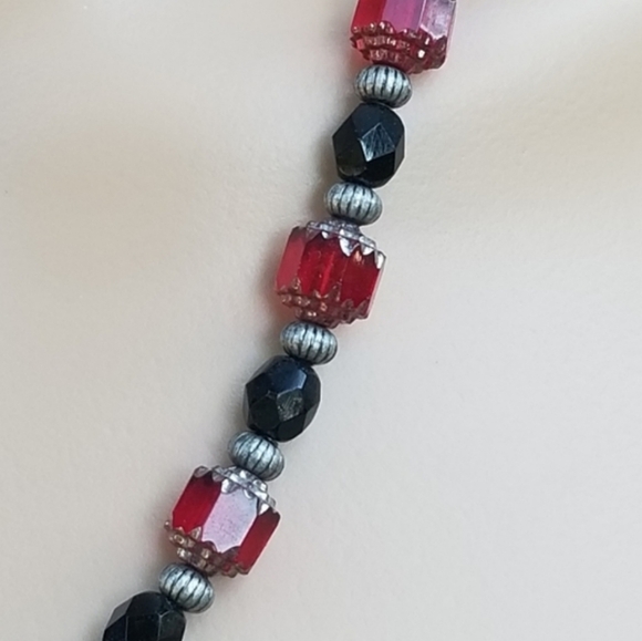 VINTAGE BLOWN & FACETED ART GLASS BEAD NECKLACE - Picture 3 of 4